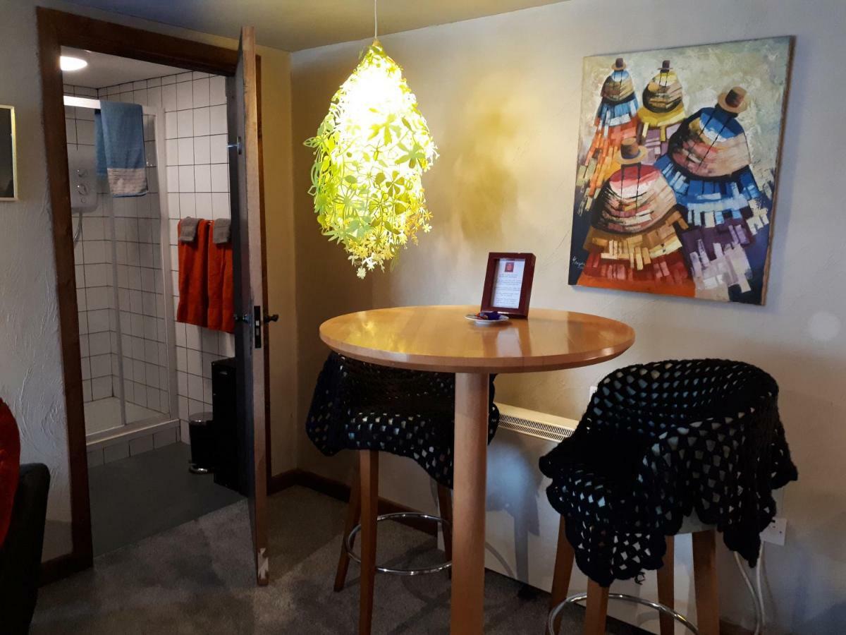 The Village Studio Apartments Moate Εξωτερικό φωτογραφία