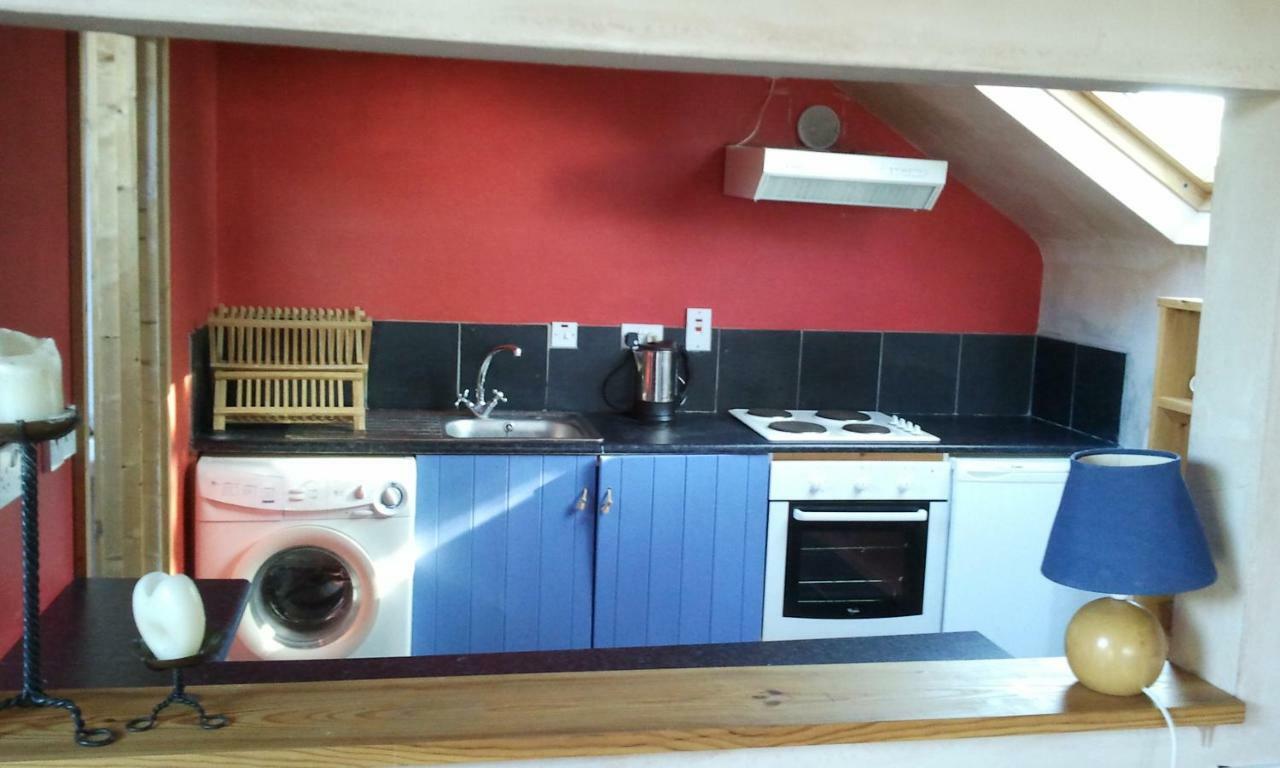 The Village Studio Apartments Moate Εξωτερικό φωτογραφία